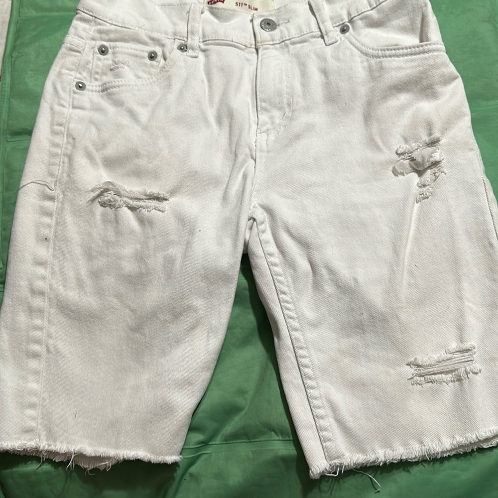 Boys Levi’s White Distressed Shorts